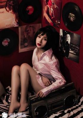 亚洲美女免费_720在线手机播放