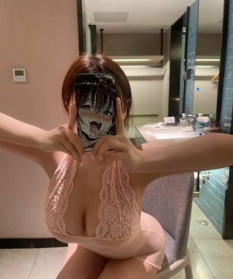 饥渴老翁一夜要了我三次在线观看_DVD电影在线观看