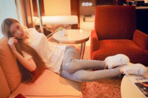 狱警长女犯人一级毛片_超清最新电影在线观看