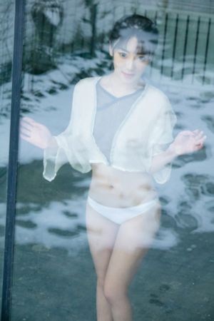 成人手机在线_十万网红美女美酱