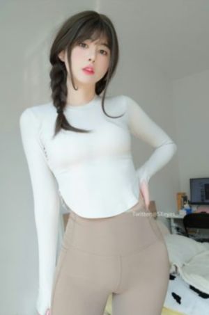 丰满岳乱妇中文字幕免费看_免费正片国语
