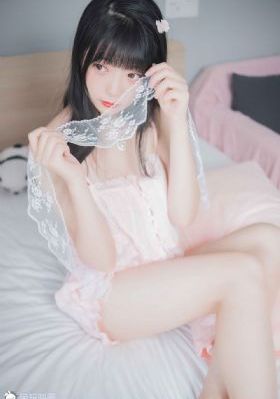亚洲大黑香蕉在线观看75_720电影完整版