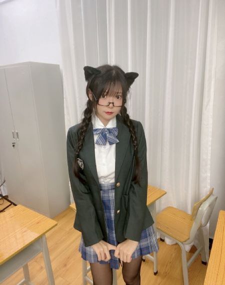 成人区人妻精品一区_BD英语影视在线观看